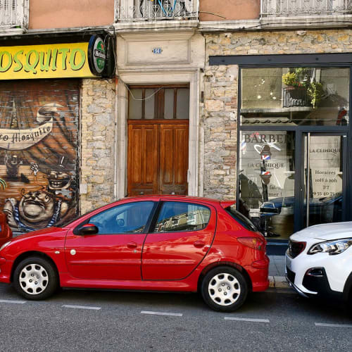 La clinique - Coiffure Grenoble - La clinique - Photo Galerie - OneBooking