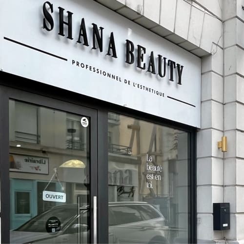 SHANA BEAUTY - Sourcils & cils Évreux - SHANA BEAUTY - Photo Galerie - OneBooking