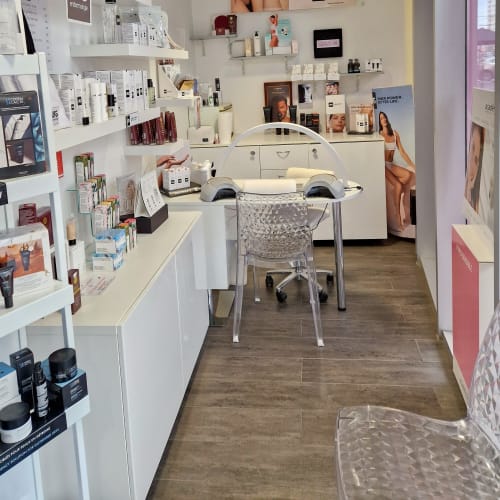 Laura - Institut de beauté - Onglerie Vitry-sur-Seine - Laura - Institut de beauté - Photo Galerie - OneBooking