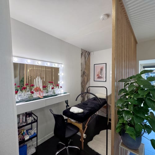 Viorica Vrancean | Beauty & Nails - Institut de beauté Nantes - Viorica Vrancean | Beauty & Nails - Photo Galerie - OneBooking