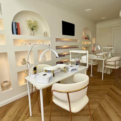 MAISON HENRI | MAISON DE BEAUTÉ FRANÇAISE - Sourcils & cils Nice - MAISON HENRI | MAISON DE BEAUTÉ FRANÇAISE - Photo Galerie - OneBooking