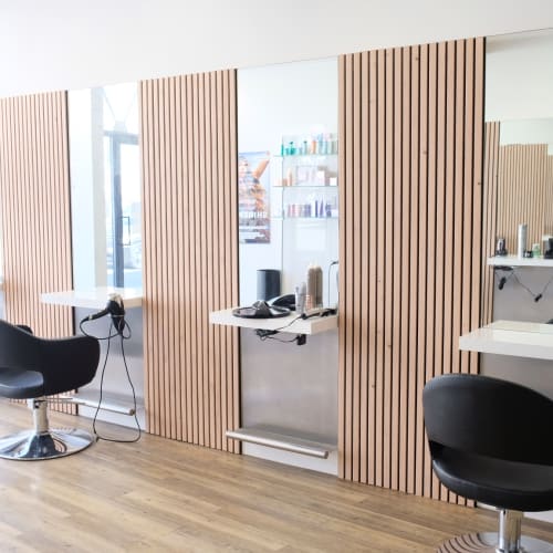 Salon de l'horloge - Tassin - Coiffure Tassin-la-Demi-Lune - Salon de l'horloge - Tassin - Photo Galerie - OneBooking