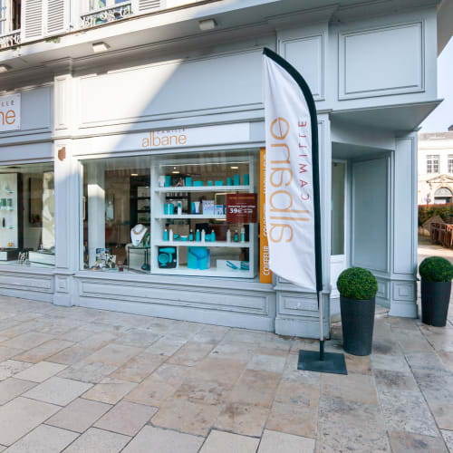 Camille Albane - Troyes - Sourcils & cils Troyes - Camille Albane - Troyes - Photo Galerie - OneBooking