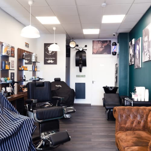 District barber shop (chez le barbier) - Coiffure Douai - District barber shop (chez le barbier) - Photo Galerie - OneBooking