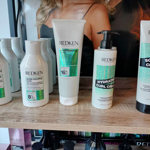 O salon d'Orely - Coiffure Lisieux - O salon d'Orely - Photo Galerie - OneBooking