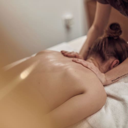 Le Phénix beauté & Spa - Onglerie Besançon - Le Phénix beauté & Spa - Photo Galerie - OneBooking