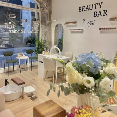 Aline beauty - Onglerie Grenoble - Aline beauty - Photo Galerie - OneBooking