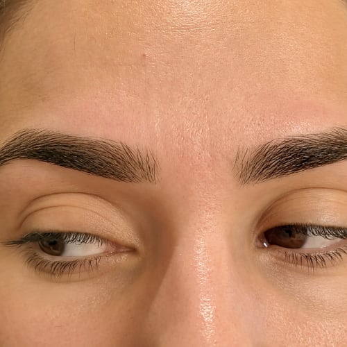 Perk'fect Brow By Gulo - Sourcils & cils Avignon - Perk'fect Brow By Gulo - Photo Galerie - OneBooking