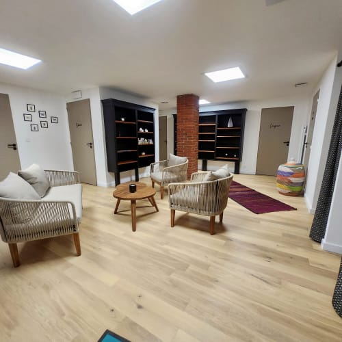 Domaine de BACHMAY - Sourcils & cils Laval - Domaine de BACHMAY - Photo Galerie - OneBooking