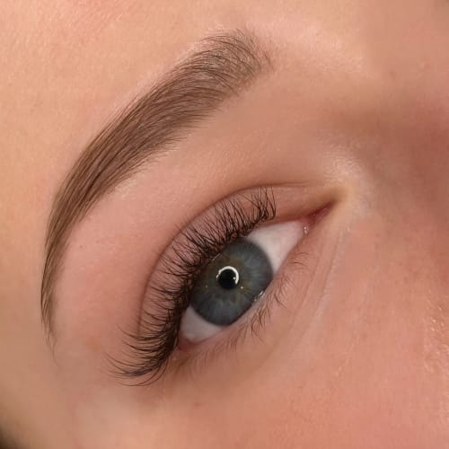 Les cils de B - Sourcils & cils Rennes - Les cils de B - Photo Galerie - OneBooking