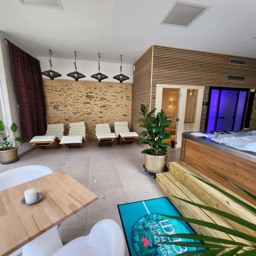 Domaine de BACHMAY - Sourcils & cils Laval - Domaine de BACHMAY - Photo Galerie - OneBooking