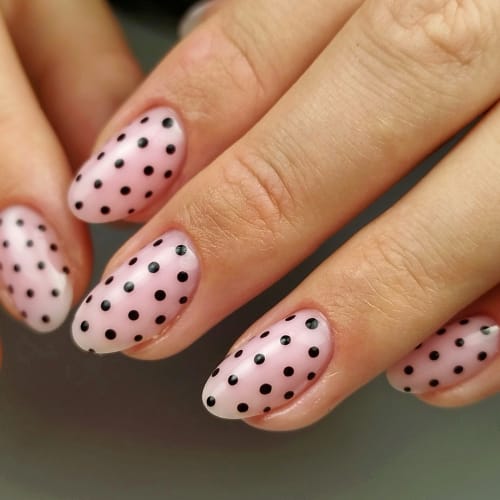 Méliss’Nails - Onglerie Lisieux - Méliss’Nails - Photo Galerie - OneBooking