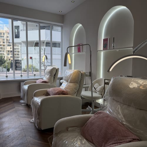 Atelier Beauty by MJ - Sourcils & cils Issy-les-Moulineaux - Atelier Beauty by MJ - Photo Galerie - OneBooking