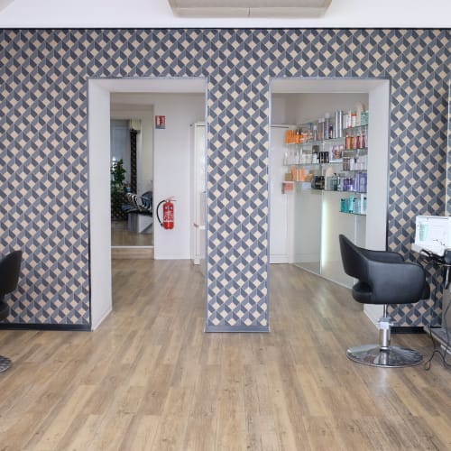 Salon de l'horloge - Tassin - Coiffure Tassin-la-Demi-Lune - Salon de l'horloge - Tassin - Photo Galerie - OneBooking