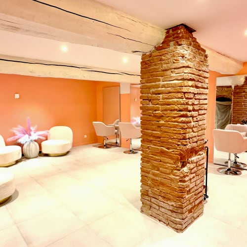 Vanity Suites Head SPA Coréen Pousse / Réhaussement & Browlift Coréen / Balayage Signature - Coiffure Toulouse - Vanity Suites Head SPA Coréen Pousse / Réhaussement & Browlift Coréen / Balayage Signature - Photo Galerie - OneBooking