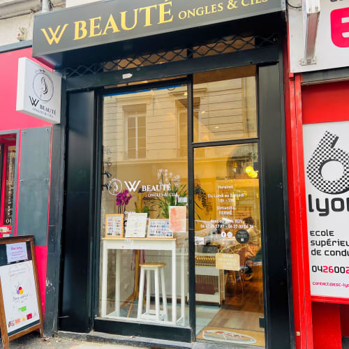 W beauté ongles & cils - Onglerie Lyon - W beauté ongles & cils - Photo Galerie - OneBooking