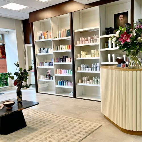 Le Bloom Salon de Coiffure et d'Esthétique - Sourcils & cils Blois - Le Bloom Salon de Coiffure et d'Esthétique - Photo Galerie - OneBooking