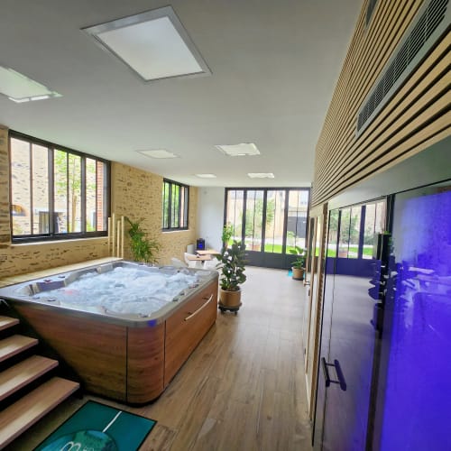 Domaine de BACHMAY - Sourcils & cils Laval - Domaine de BACHMAY - Photo Galerie - OneBooking