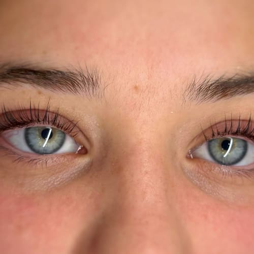 Tam and Thao - Sourcils & cils Bondy - Tam and Thao - Photo Galerie - OneBooking
