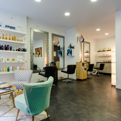 L'ATELIER By Marina - Coiffure Bordeaux - L'ATELIER By Marina - Photo Galerie - OneBooking