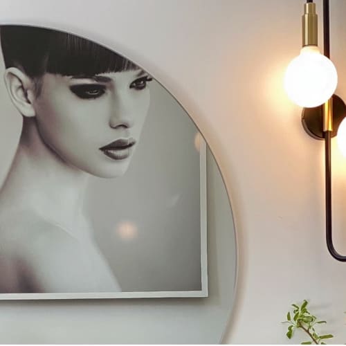 Salon Emmanuelle B - Coiffure Grenoble - Salon Emmanuelle B - Photo Galerie - OneBooking