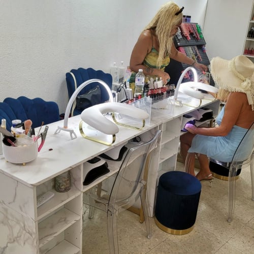 AU BONHEUR DES DAMES - VILLAGE NATURISTE - Massage Agde - AU BONHEUR DES DAMES - VILLAGE NATURISTE - Photo Galerie - OneBooking