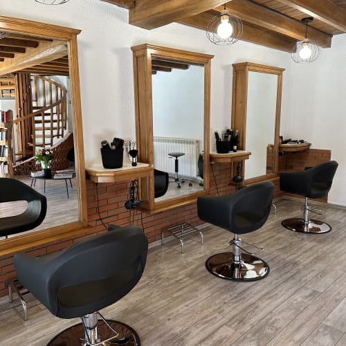 Le petit salon de Céline - Coiffure Foix - Le petit salon de Céline - Photo Galerie - OneBooking