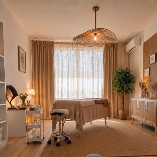 Li'Naturel Kobido - Massages - Drainage - Head Spa - Coiffure Avignon - Li'Naturel Kobido - Massages - Drainage - Head Spa - Photo Galerie - OneBooking