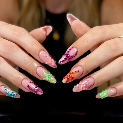 CALAMITY NAILS - Onglerie Besançon - CALAMITY NAILS - Photo Galerie - OneBooking