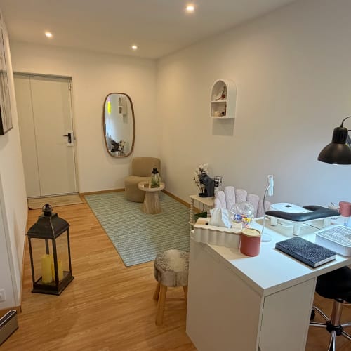Limo’nails 78 - Onglerie Verneuil-sur-Seine - Limo’nails 78 - Photo Galerie - OneBooking