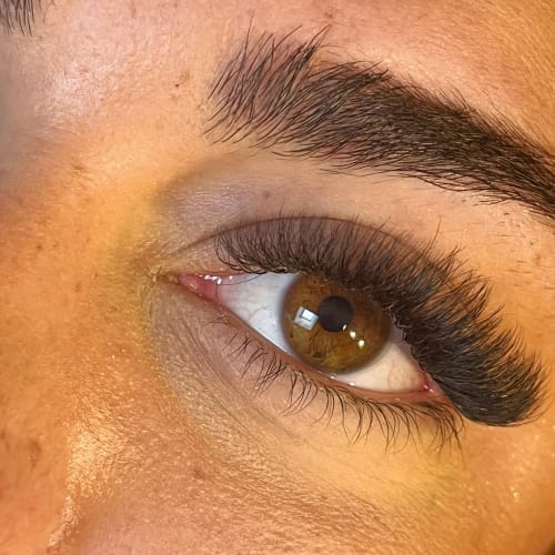 IDOLE Signature - Sourcils & cils Saint-Malo - IDOLE Signature - Photo Galerie - OneBooking