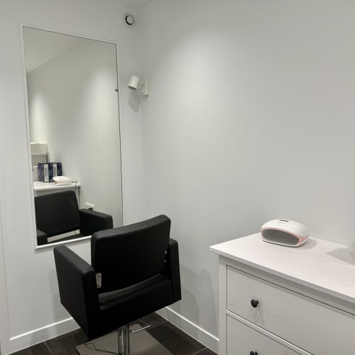Aux trois C - Coiffure Paris - Aux trois C - Photo Galerie - OneBooking