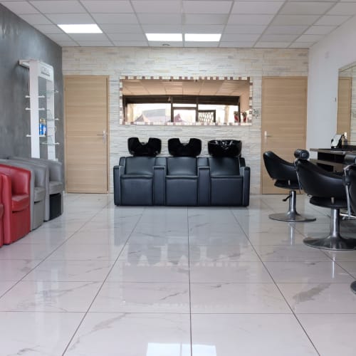 La Main d'Or - Sourcils & cils Vénissieux - La Main d'Or - Photo Galerie - OneBooking