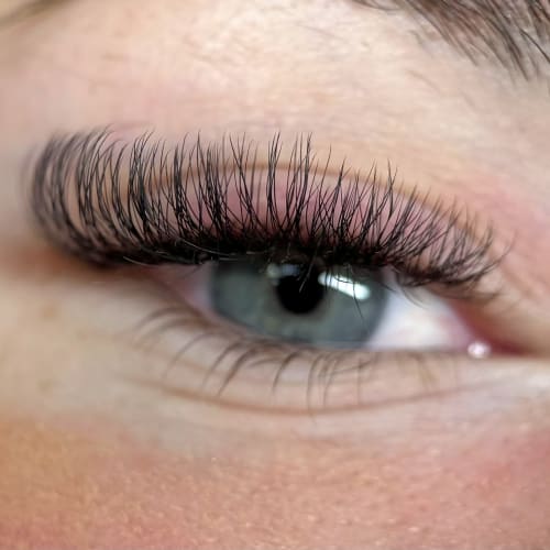 Gold Lashes - Institut de beauté Lyon - Gold Lashes - Photo Galerie - OneBooking