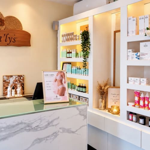 L'institut Derma'Lys - Onglerie Mérignac - L'institut Derma'Lys - Photo Galerie - OneBooking
