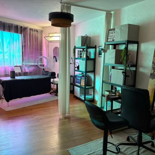 CCL & MRG Beauty - Onglerie Tours - CCL & MRG Beauty - Photo Galerie - OneBooking