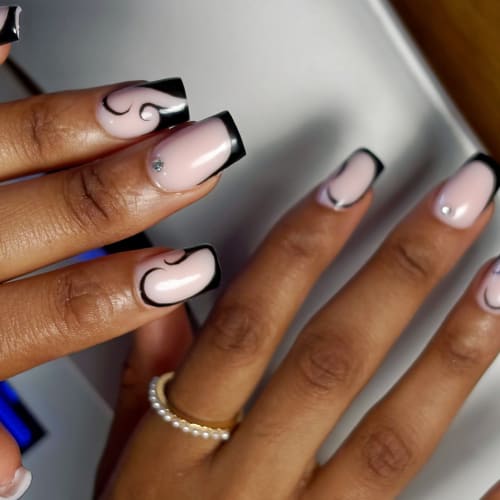 Art F Nails - Institut de beauté Clermont-Ferrand - Art F Nails - Photo Galerie - OneBooking