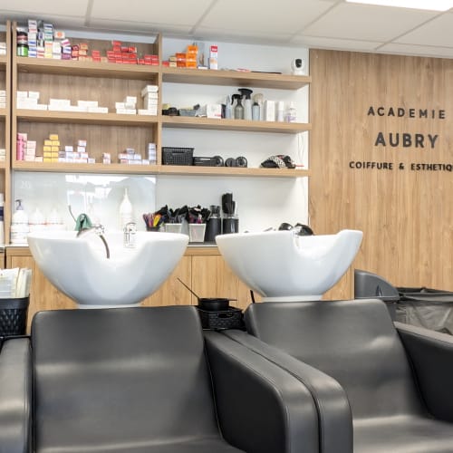 Académie Aubry - Sourcils & cils Calais - Académie Aubry - Photo Galerie - OneBooking