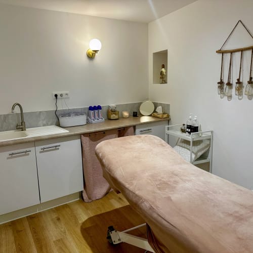 Douce’Heure by’A - Institut de beauté Lagnieu - Douce’Heure by’A - Photo Galerie - OneBooking