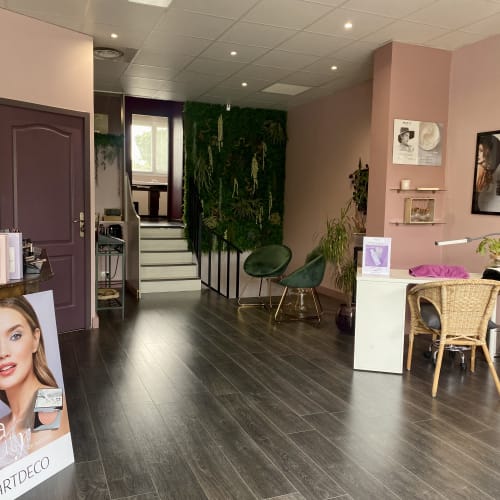 MAISON FACIEM (Cynthia) - Institut de beauté Antibes - MAISON FACIEM (Cynthia) - Photo Galerie - OneBooking