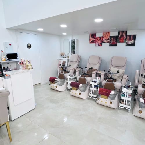 Le Château Nails Versailles - Onglerie Versailles - Le Château Nails Versailles - Photo Galerie - OneBooking