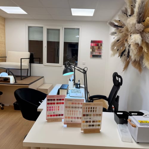 Ongle en gel - Jolie Beauty - Institut de beauté Clermont-Ferrand - Ongle en gel - Jolie Beauty - Photo Galerie - OneBooking