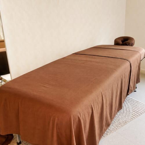 LNrituels - Massage à domicile - 92 et alentours - Sourcils & cils Gennevilliers - LNrituels - Massage à domicile - 92 et alentours - Photo Galerie - OneBooking