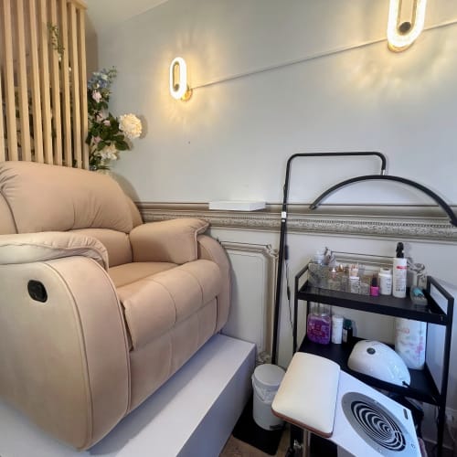 Pearl Studio - Chez Ecocentric - Onglerie Paris - Pearl Studio - Chez Ecocentric - Photo Galerie - OneBooking