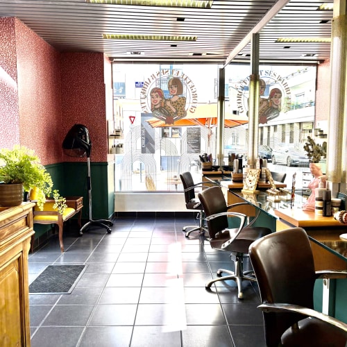 Georgette & Ses Barrettes - Coiffure Rennes - Georgette & Ses Barrettes - Photo Galerie - OneBooking