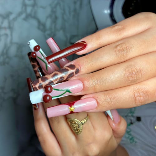 Sarah Nails - Institut de beauté Saint-Étienne - Sarah Nails - Photo Galerie - OneBooking