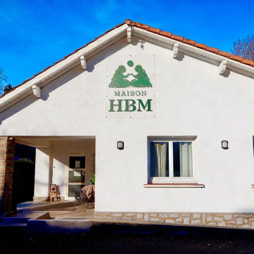 Maison HBM - Massages - Sourcils & cils Pau - Maison HBM - Massages - Photo Galerie - OneBooking