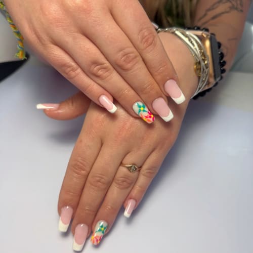 Latelier des ongles - Coiffure Alès - Latelier des ongles - Photo Galerie - OneBooking