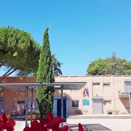 Lycée Voltaire - ESTHÉTIQUE - Institut de beauté Nîmes - Lycée Voltaire - ESTHÉTIQUE - Photo Galerie - OneBooking
