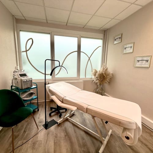 C&C Ongles &Cie - Onglerie Besançon - C&C Ongles &Cie - Photo Galerie - OneBooking